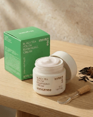 Innisfree Black Tea Youth Enhancing Cream -2